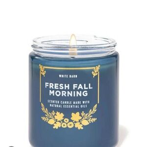 White Barn Fresh Fall Morning Candle 7oz